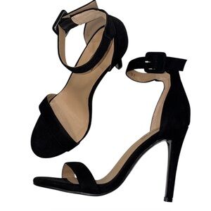 IDIFU Black Ankle Strap Heels
